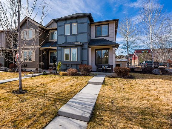 3rd image of 3365 SW 28th St