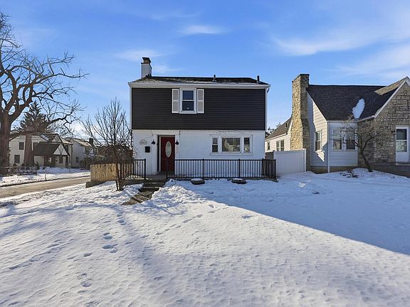 2nd image of 3001 Wicklow Rd