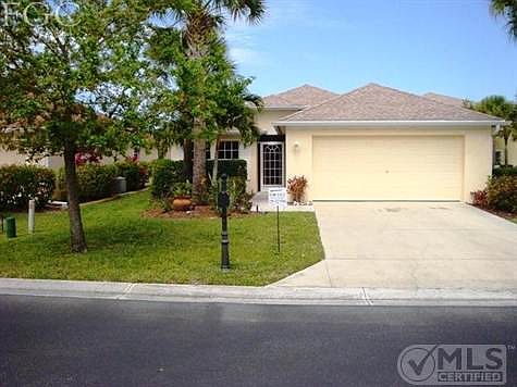 Front view Highlight oversized 2 car garage