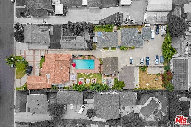 1st image of 16401 Grand Ave