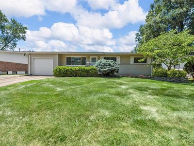 2330 Hummingbird Dr, Florissant, MO, 63033