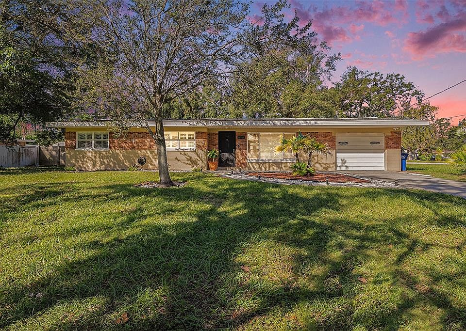 1st image of 10114 N NEWPORT AVENUE