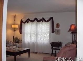 1016 Hickory Point, Collinsville, IL 62234