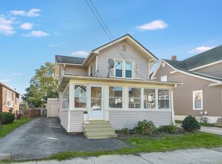 111 N Union St, Aurora, IL 60505