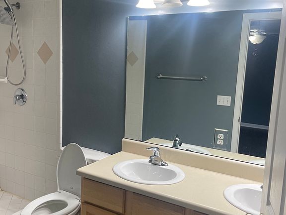 5th image of 3387 Woodbriar Ln