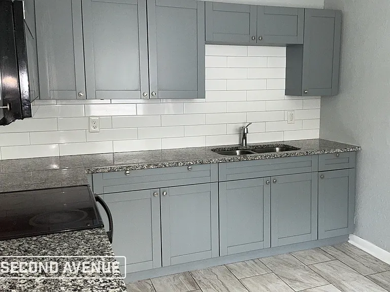 2587 Orchard St — Photo 3