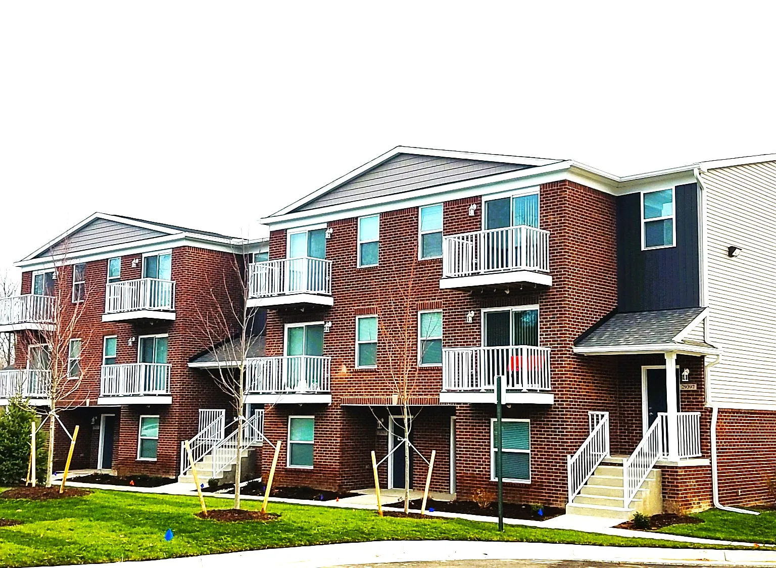 2 bed, 1300 sqft, $1,600 — Photo 1
