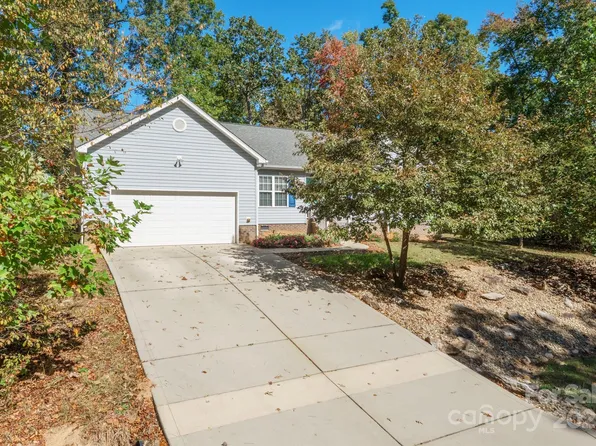 5039 Penn Rd, Iron Station, NC 28080