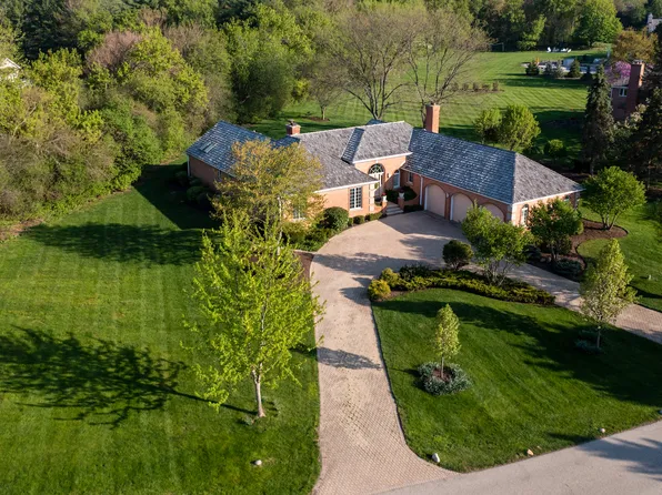 6207 Pine Tree Dr, Long Grove, IL 60047