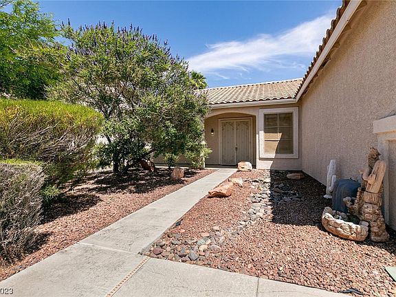 2nd image of 1300 Borderwood Ln