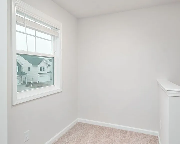 775 Justify Loop — Photo 11