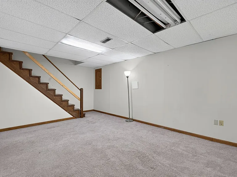 8 Cypress Dr — Photo 27
