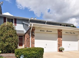 1617 Darwin Ct, Wheaton, IL 60189