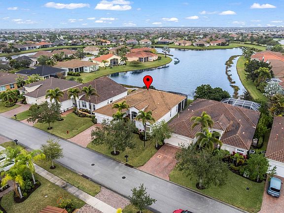 3rd image of 11380 SW Aspen Lane