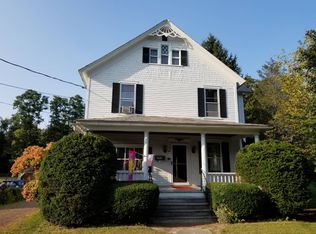 29 Spring St, Cambridge, NY 12816