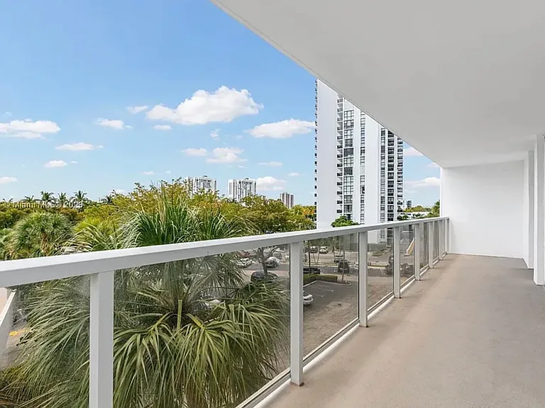 3701 N Country Club Dr #404 — Photo 18