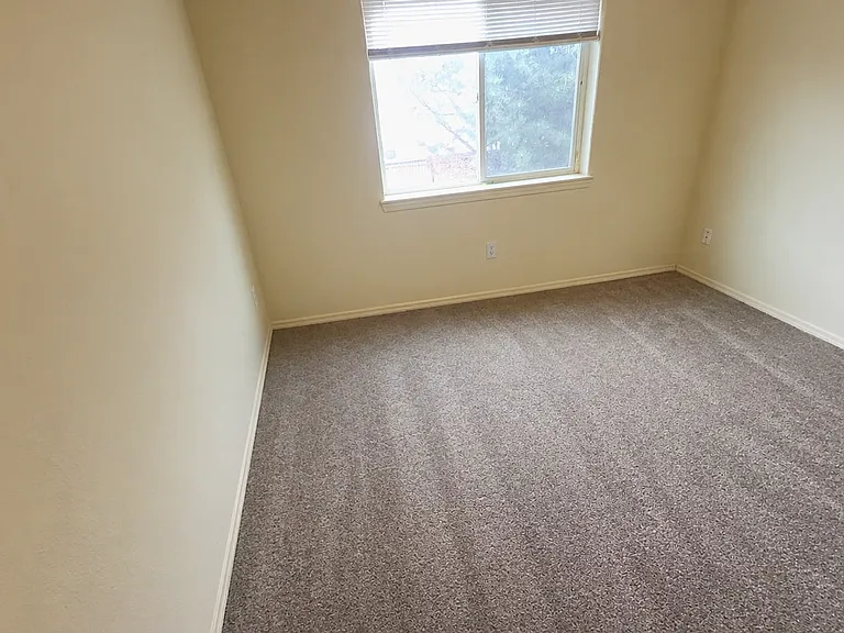 3016-3022 SW Juniper Ave — Photo 15