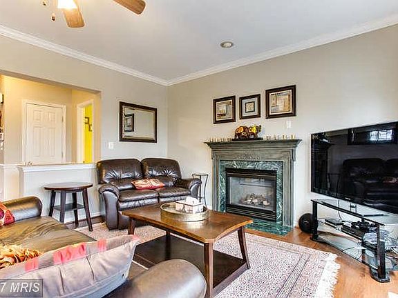 4th image of 10050 Darnaway Ct