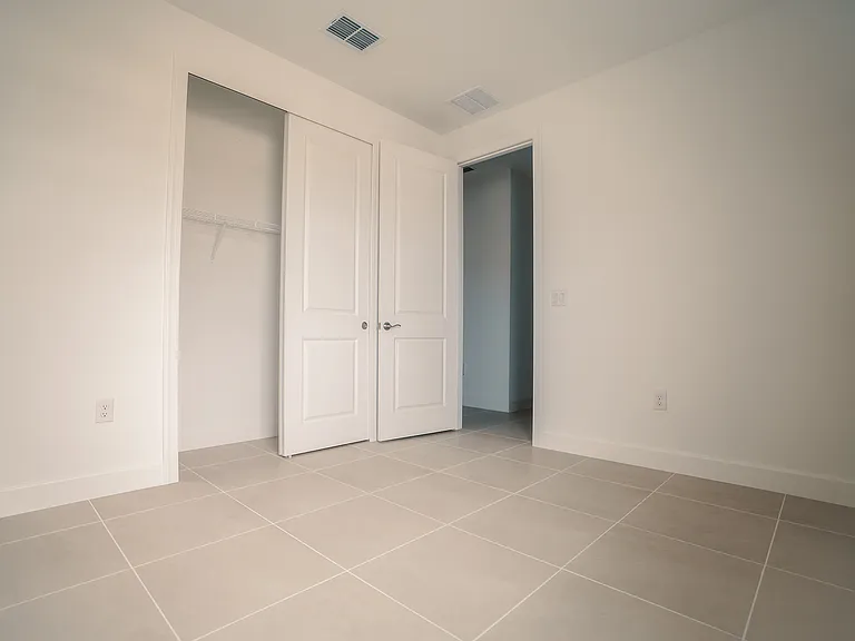 Coral Harbour Dr — Photo 27