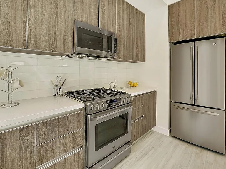 5420 Yolanda Ave — Photo 29