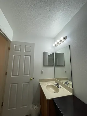 2452 Hassonite St — Photo 14