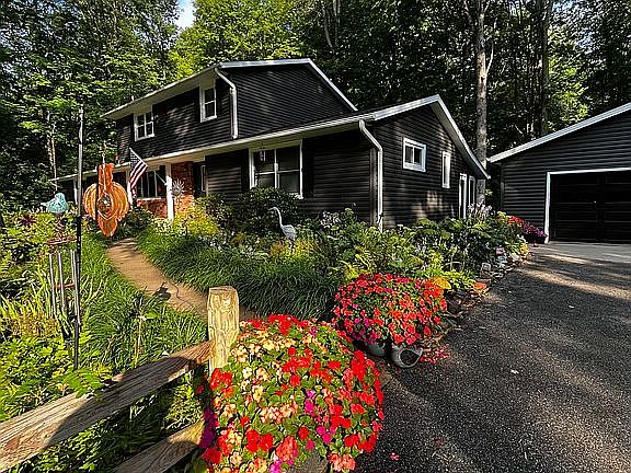 2nd image of 5251 Coldbrook Dr