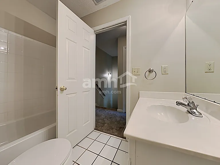 5005 Bristol Woods — Photo 13