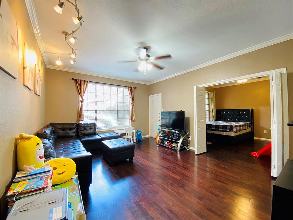 1st image of 2255 Braeswood Park Dr APT 262