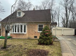 9523 Sayre Ave, Morton Grove, IL 60053