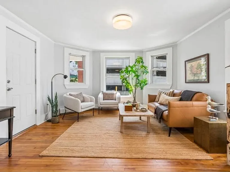 17 Boynton St #1 — Photo 3