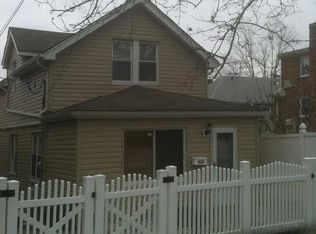 810 Throgs Nck, Bronx, NY 10465