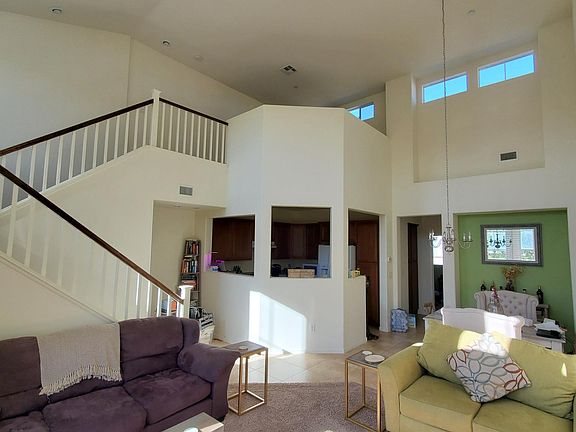 2nd image of 11346 Bedford Commons Dr Unit 102
