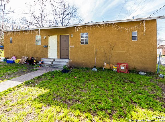 2nd image of 1902 Lennon Ave