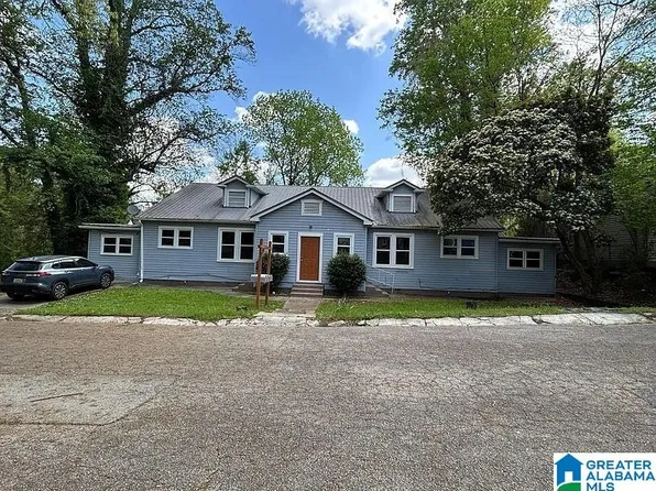 1002 S 10th St, Gadsden, AL 35901