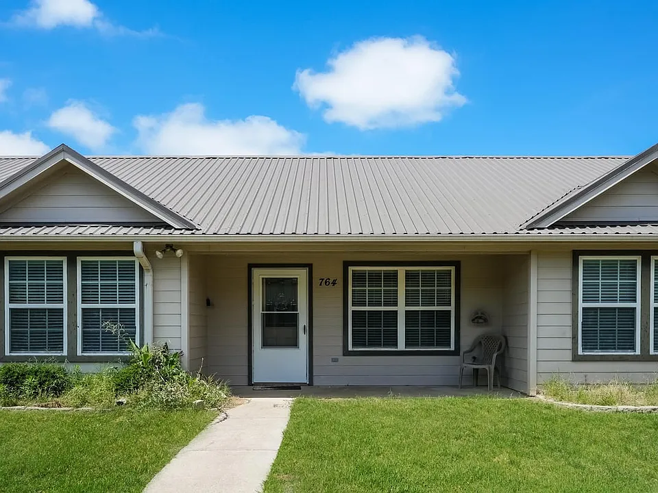 764 Rocky Ridge Flts