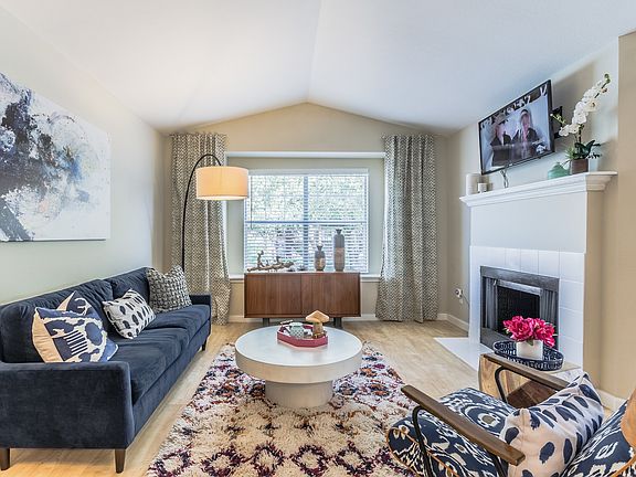 Modern Living with a Cozy Touch