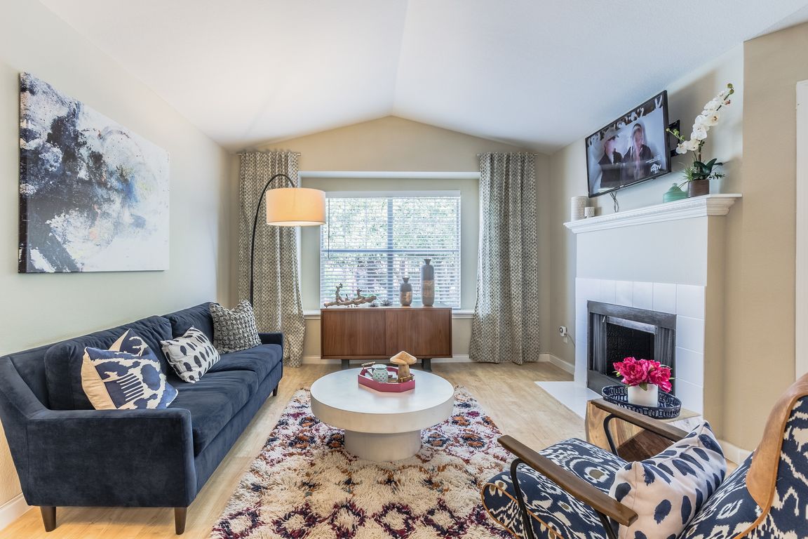 Modern Living with a Cozy Touch