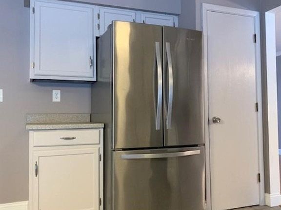 4th image of 20750 Pineview Cir