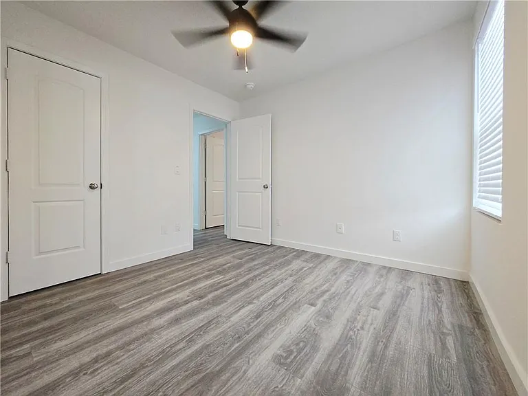2529 Piering Dr — Photo 10