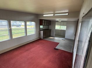 216 Cedar St, Loogootee, IN 47553