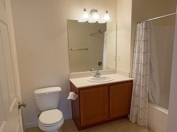 5th image of 204 Blossom Rock Ln