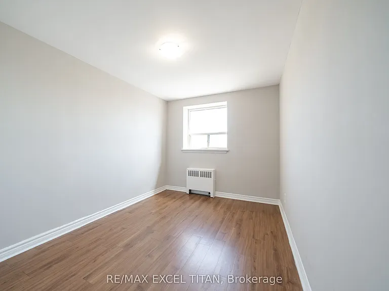 468 Ottawa St N #334D — Photo 4