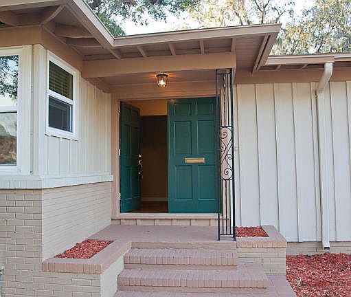 3rd image of 5454 Grove Ave