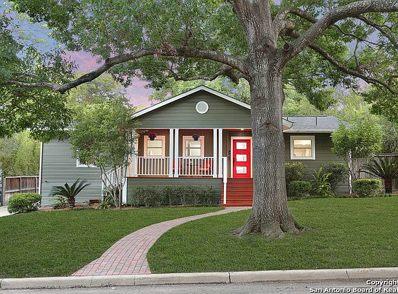3rd image of 834 Wiltshire Ave