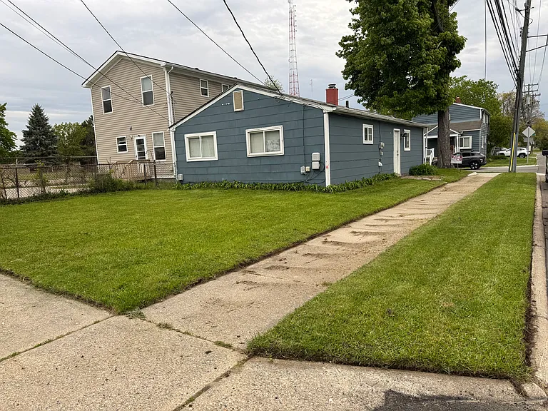 2180 Hamata St — Photo 27