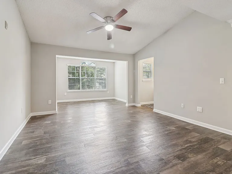 Walden Brook Apartments — Photo 22