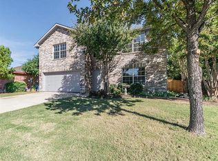 2200 Collington Dr, Roanoke, TX 76262