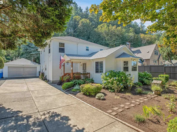 10724 SE Clinton St, Portland, OR 97266