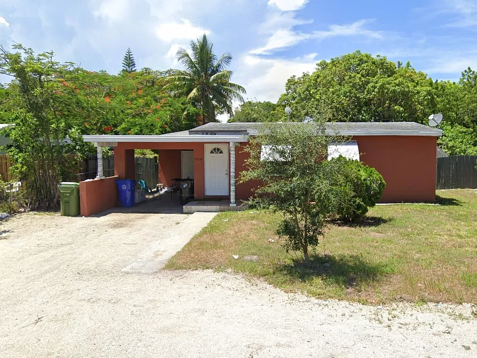 1419 NW 11th St