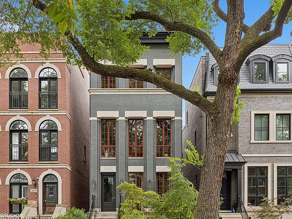 2nd image of 2633 N Mildred Ave #2